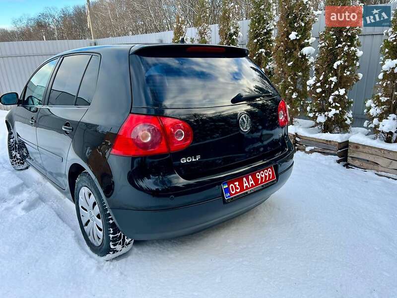 Хетчбек Volkswagen Golf 2008 в Полтаві