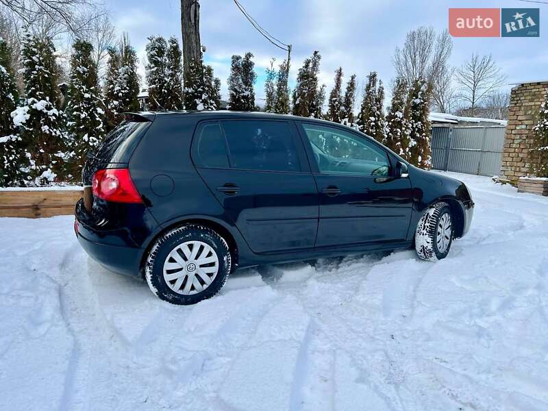 Хетчбек Volkswagen Golf 2008 в Полтаві
