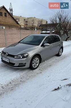 Хэтчбек Volkswagen Golf 2014 в Запорожье
