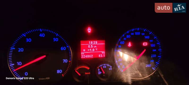 Хэтчбек Volkswagen Golf 2006 в Хмельницком