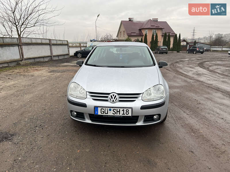 Хетчбек Volkswagen Golf 2007 в Нововолинську