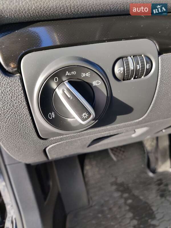 Хетчбек Volkswagen Golf 2009 в Баришівка