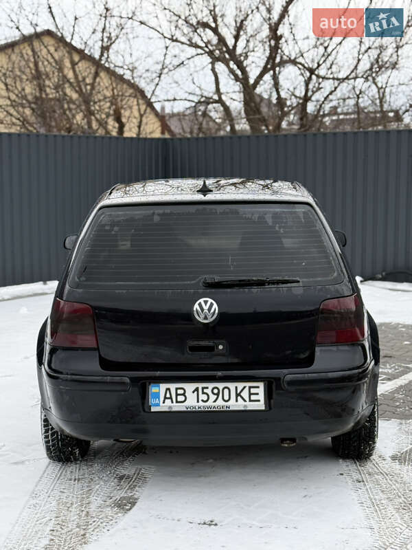 Хэтчбек Volkswagen Golf 2000 в Виннице