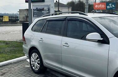 Универсал Volkswagen Golf 2010 в Черновцах
