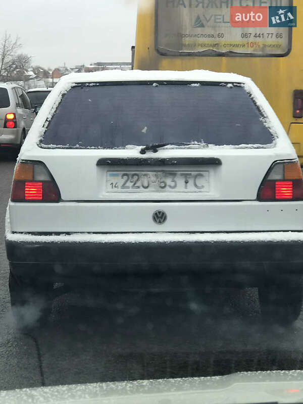 Хэтчбек Volkswagen Golf 1988 в Буске