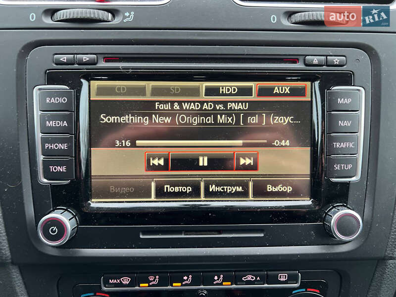 Хетчбек Volkswagen Golf 2012 в Козелеці