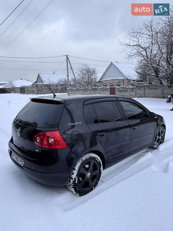 Хетчбек Volkswagen Golf 2007 в Запоріжжі