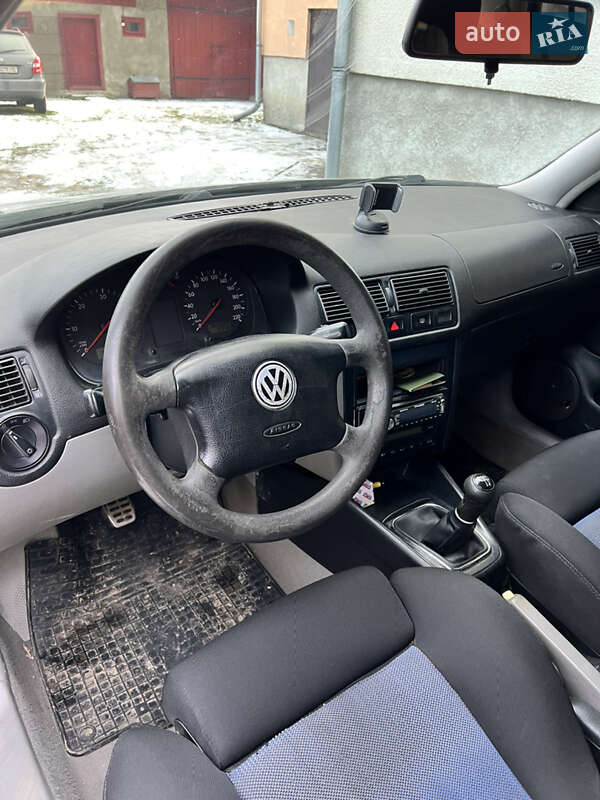Хетчбек Volkswagen Golf 1998 в Дрогобичі