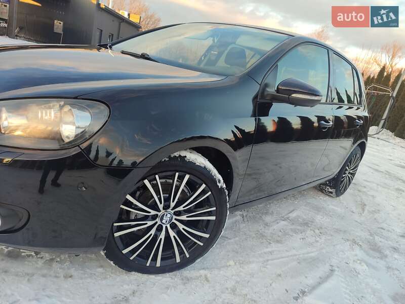 Хетчбек Volkswagen Golf 2010 в Івано-Франківську