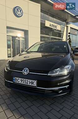 Хетчбек Volkswagen Golf 2018 в Львові