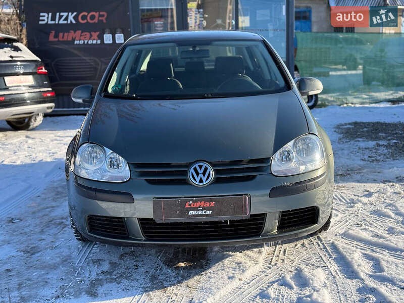 Хетчбек Volkswagen Golf 2005 в Коломиї