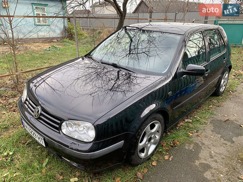 Хэтчбек Volkswagen Golf 2001 в Житомире