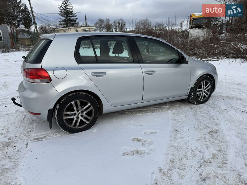 Хетчбек Volkswagen Golf 2010 в Вінниці