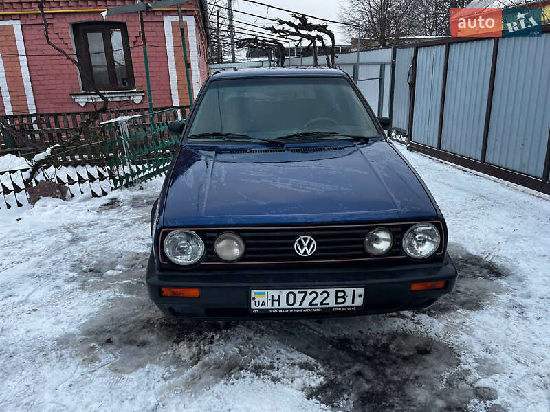 Хетчбек Volkswagen Golf 1986 в Гайсину