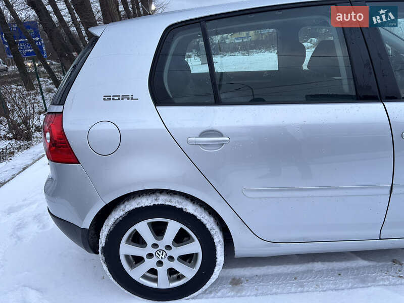Хэтчбек Volkswagen Golf 2007 в Львове