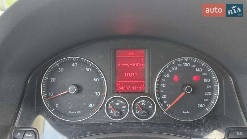 Универсал Volkswagen Golf 2009 в Светловодске