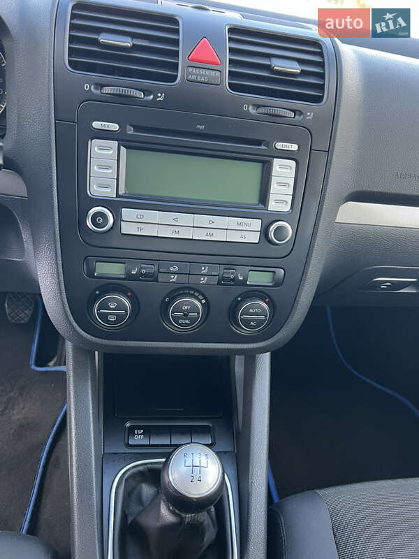 Хетчбек Volkswagen Golf 2007 в Лубнах