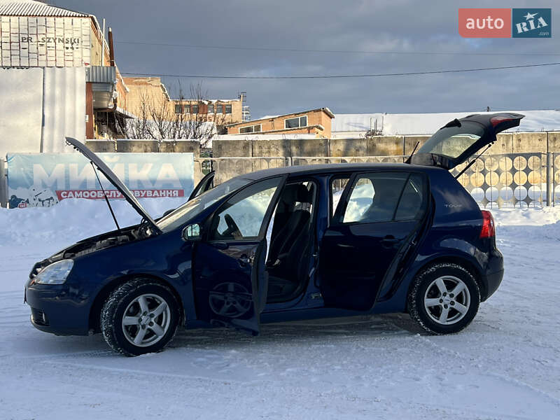 Хетчбек Volkswagen Golf 2007 в Лубнах