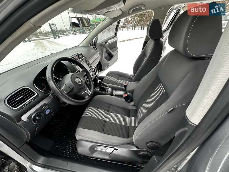 Хэтчбек Volkswagen Golf 2009 в Киеве фото 23 Хэтчбек Volkswagen Golf 2009 в Киеве