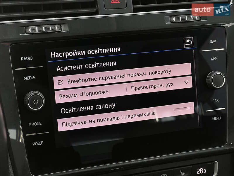 Универсал Volkswagen Golf 2019 в Луцке