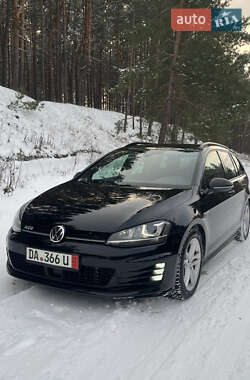 Універсал Volkswagen Golf 2017 в Чигирину