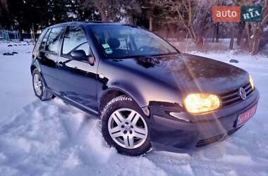 Хетчбек Volkswagen Golf 2003 в Тернополі