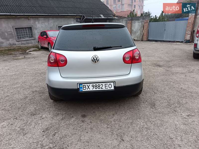 Хетчбек Volkswagen Golf 2005 в Кам'янець-Подільському