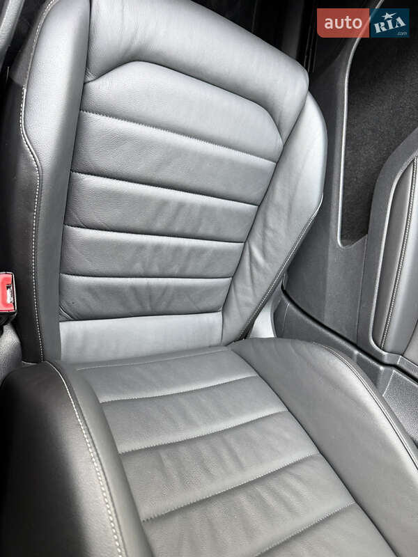 Хетчбек Volkswagen Golf 2018 в Києві