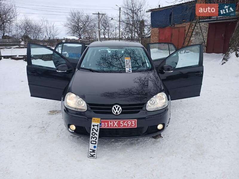 Хетчбек Volkswagen Golf 2006 в Тернополі