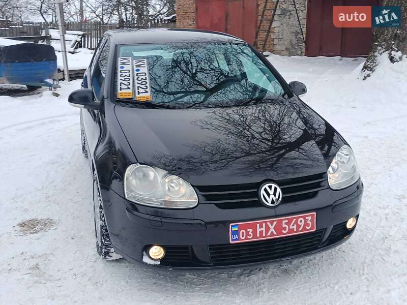Хетчбек Volkswagen Golf 2006 в Тернополі