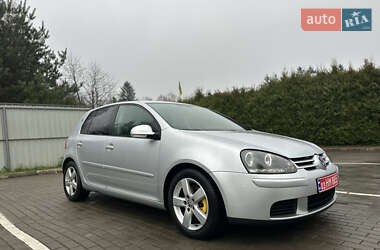 Хэтчбек Volkswagen Golf 2006 в Луцке