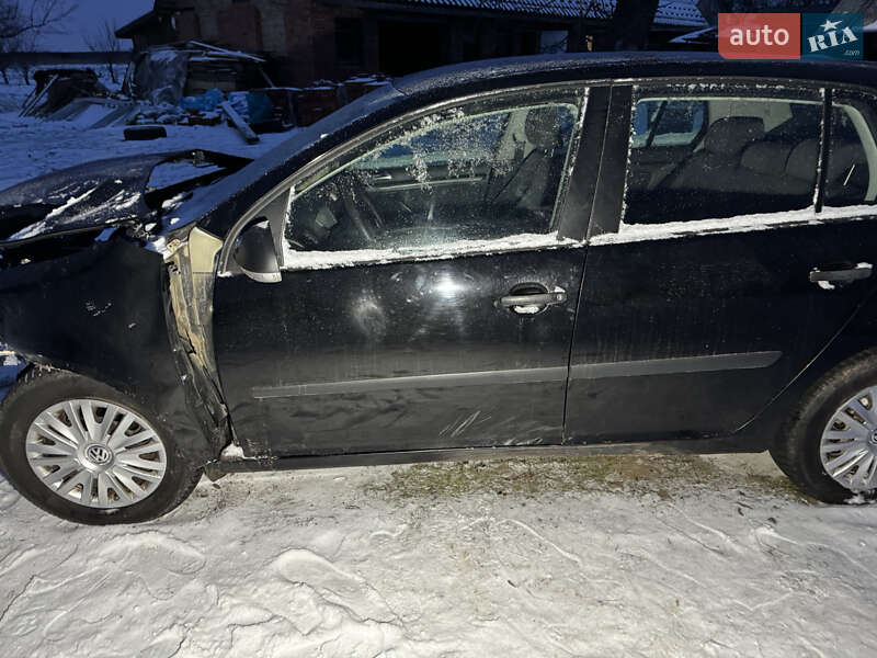 Хетчбек Volkswagen Golf 2008 в Луцьку