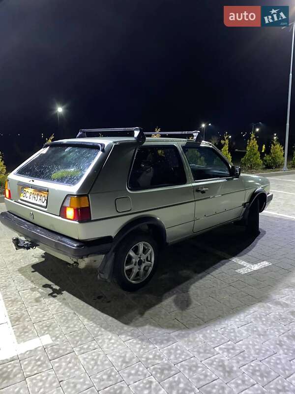 Хэтчбек Volkswagen Golf 1985 в Мостиске