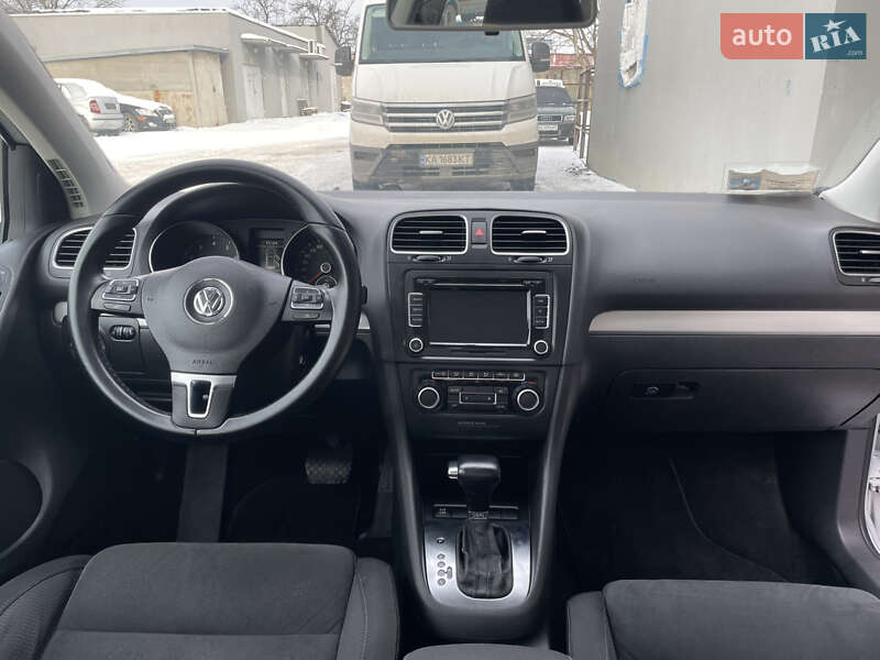 Хэтчбек Volkswagen Golf 2009 в Хмельницком