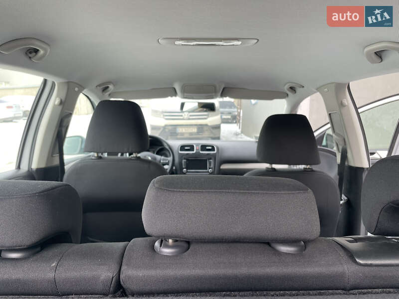 Хэтчбек Volkswagen Golf 2009 в Хмельницком