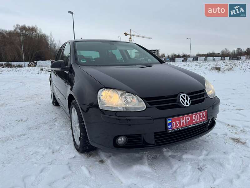 Хетчбек Volkswagen Golf 2008 в Львові