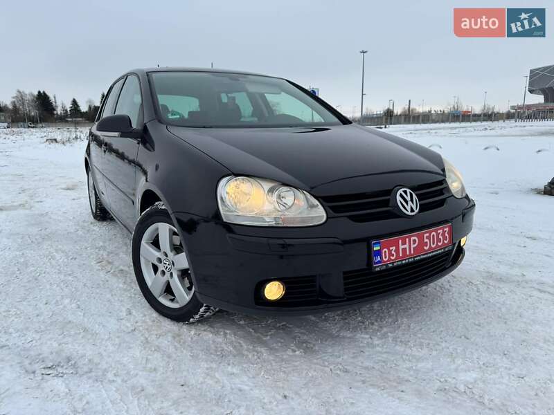 Хетчбек Volkswagen Golf 2008 в Львові