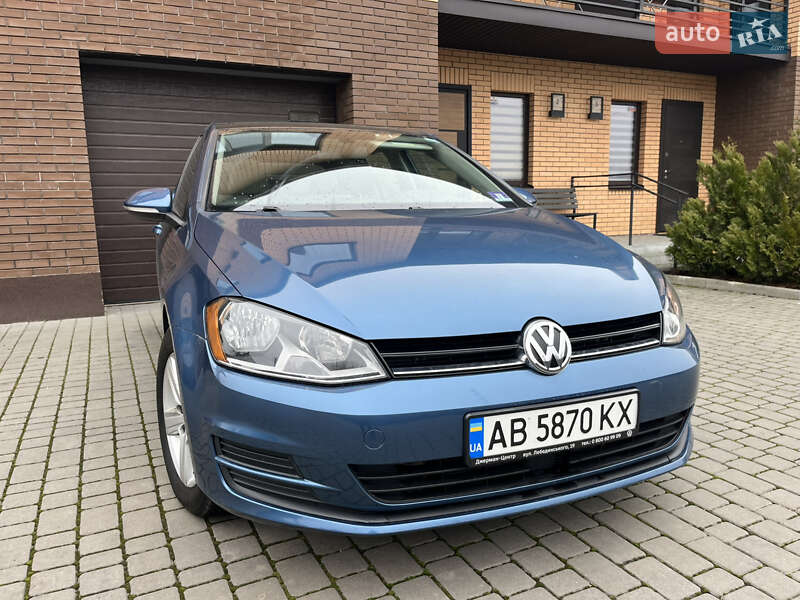 Хетчбек Volkswagen Golf 2017 в Вінниці