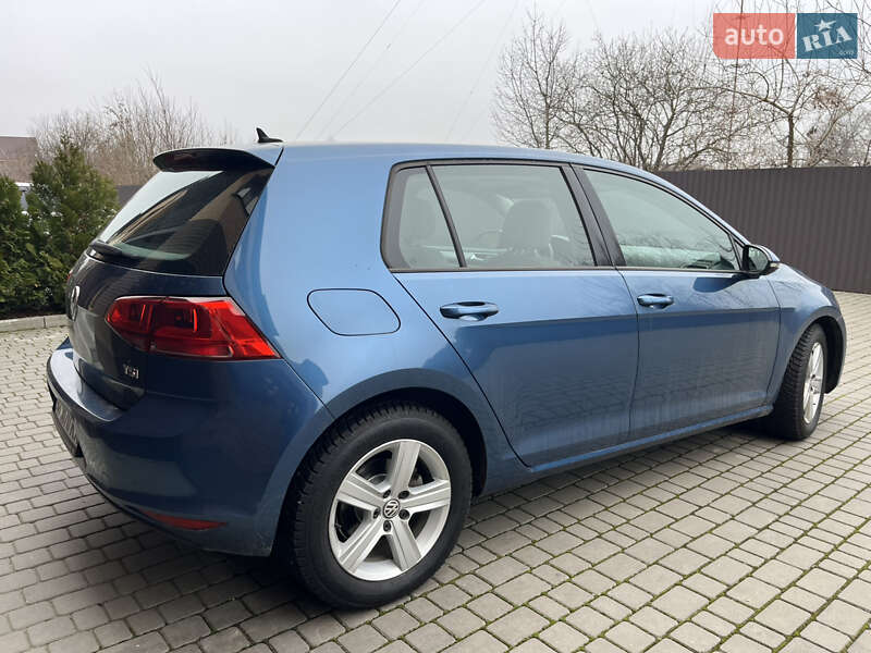 Хетчбек Volkswagen Golf 2017 в Вінниці