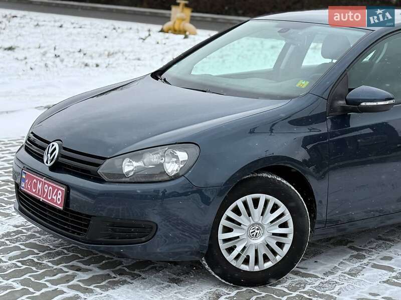 Хетчбек Volkswagen Golf 2010 в Вінниці
