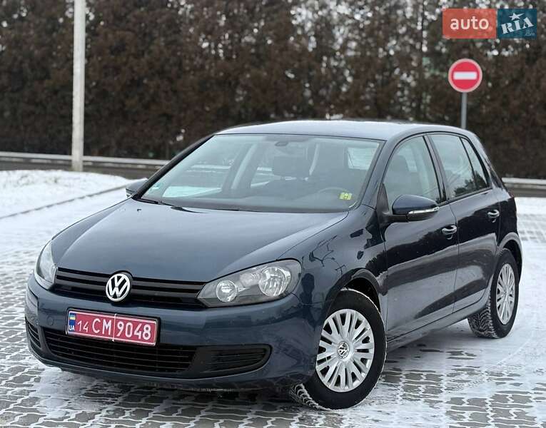 Хетчбек Volkswagen Golf 2010 в Вінниці