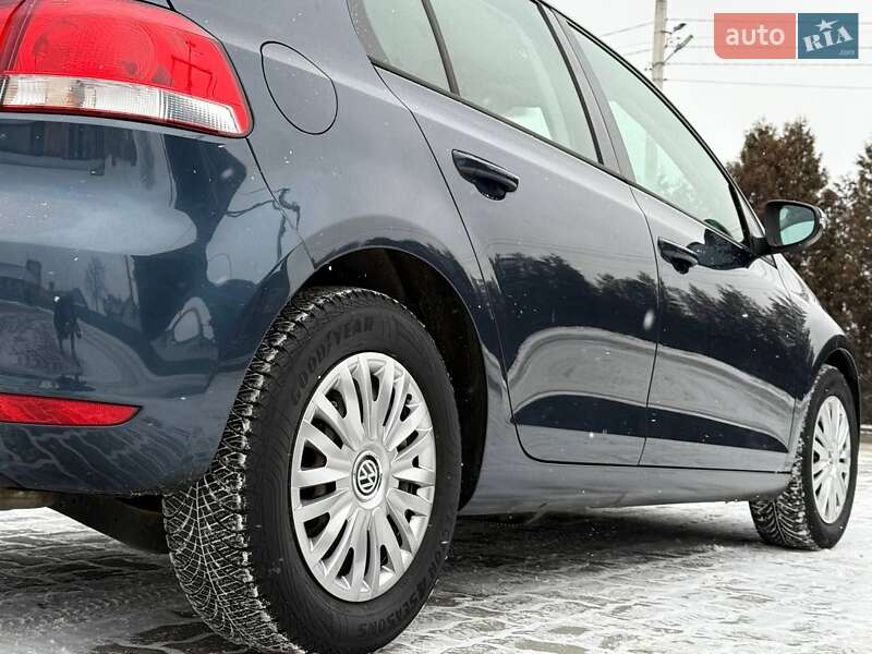 Хетчбек Volkswagen Golf 2010 в Вінниці