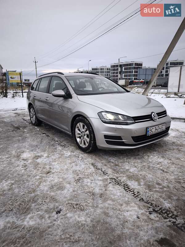 Універсал Volkswagen Golf 2014 в Львові