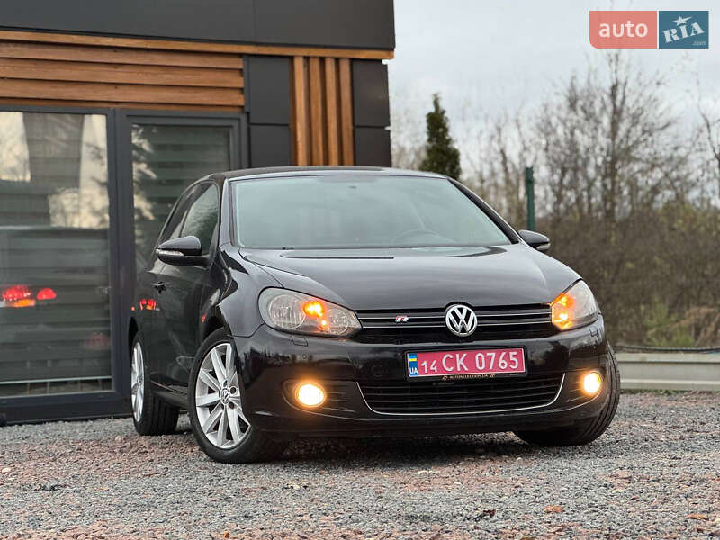 Хетчбек Volkswagen Golf 2010 в Дрогобичі