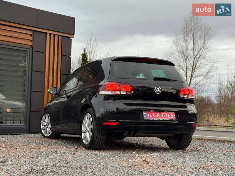 Хетчбек Volkswagen Golf 2010 в Дрогобичі