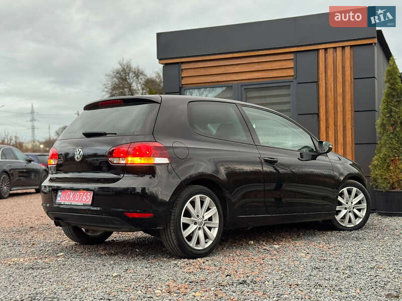Хетчбек Volkswagen Golf 2010 в Дрогобичі