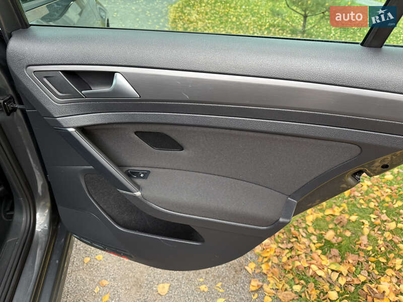 Універсал Volkswagen Golf 2018 в Хмельницькому
