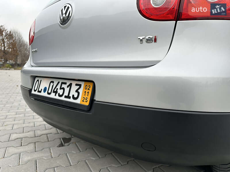 Хэтчбек Volkswagen Golf 2008 в Дунаевцах