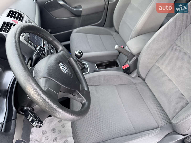 Хетчбек Volkswagen Golf 2007 в Звенигородці