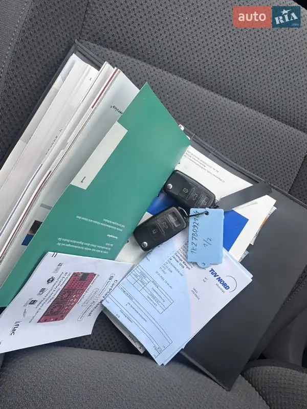 Хетчбек Volkswagen Golf 2007 в Звенигородці документ